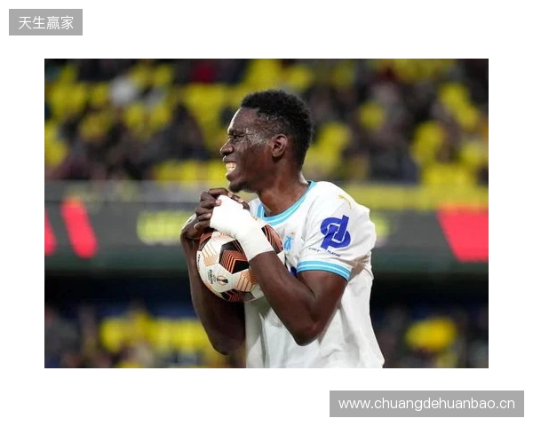 水晶宫vs狼队：迪恩-亨德森、伊斯梅拉-萨尔首发，若泽-萨、乌戈-布埃诺出战